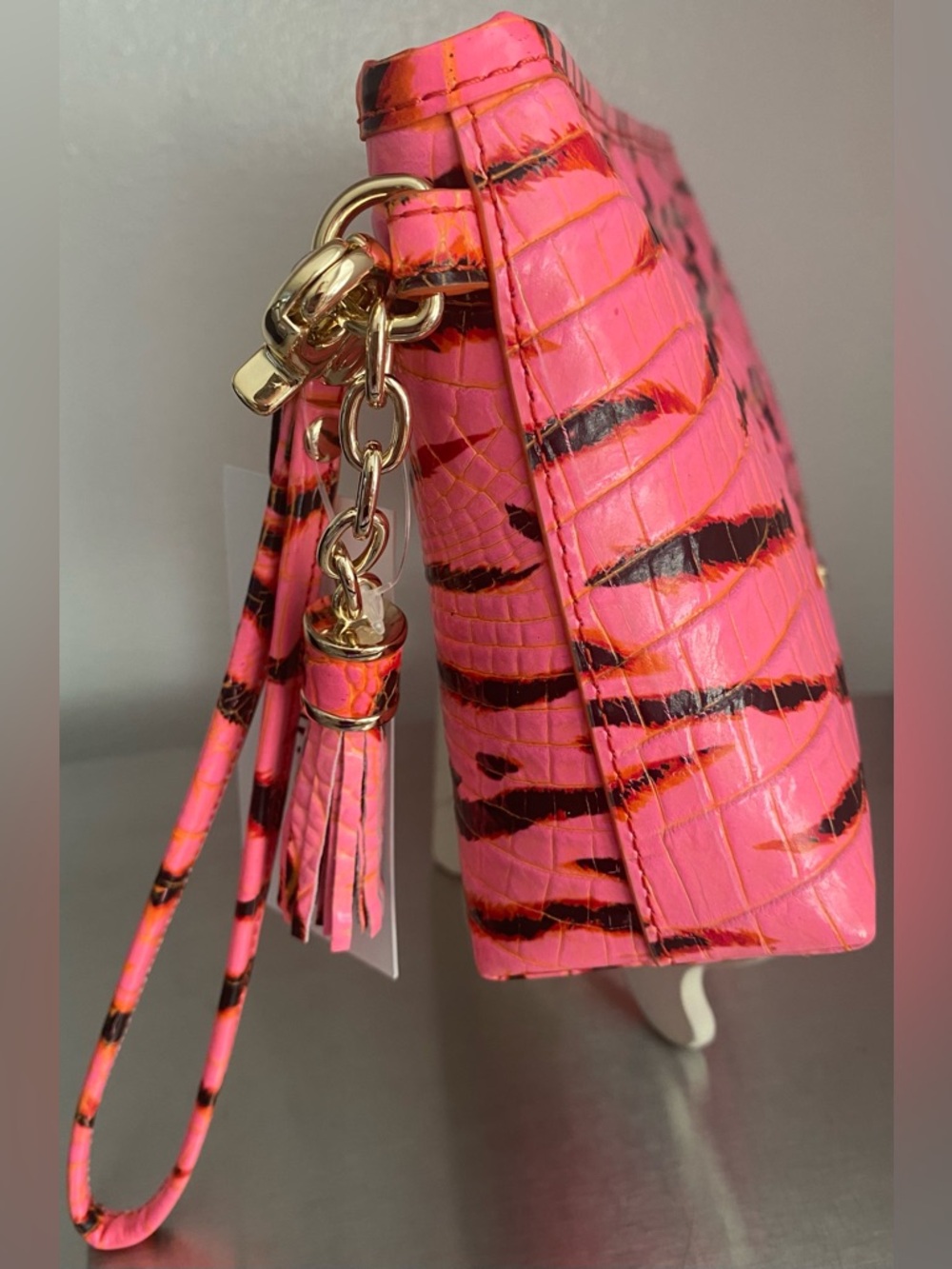 NEW-BRAHMIN EXOTIC CLUTCH/WRISTLET CROC EMBOSSED IN HOT PINK ANIMAL PRINT